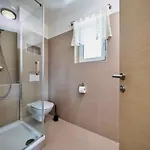 Dom wakacyjny Ferienhaus3 In Seenaehe, Ideal Fuer 2-6 Personen, Voll Ausgestattete 85m2 ,2 Baeder Döbriach