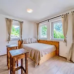 Ferienhaus3 In Seenaehe, Ideal Fuer 2-6 Personen, Voll Ausgestattete 85m2 ,2 Baeder Dom wakacyjny