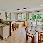 Ferienhaus3 In Seenaehe, Ideal Fuer 2-6 Personen, Voll Ausgestattete 85m2 ,2 Baeder בית נופש