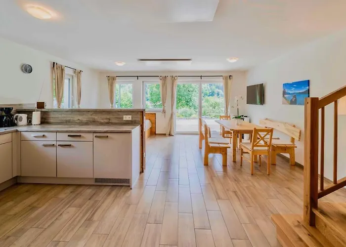 Ferienhaus3 In Seenaehe, Ideal Fuer 2-6 Personen, Voll Ausgestattete 85m2 ,2 Baeder Dom wakacyjny Döbriach