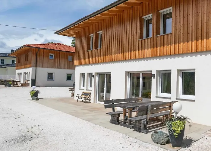 Dom wakacyjny Ferienhaus3 In Seenaehe, Ideal Fuer 2-6 Personen, Voll Ausgestattete 85m2 ,2 Baeder Döbriach